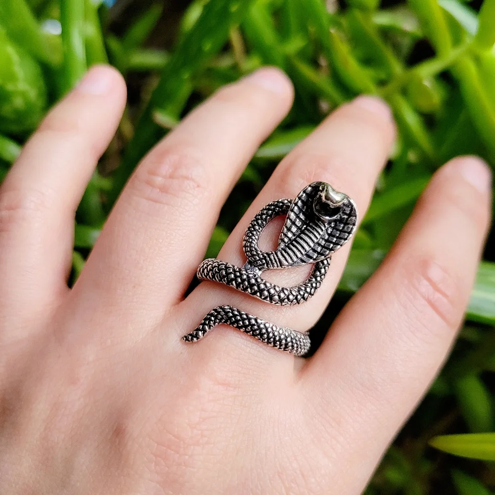 New Classic Silver Cobra Snake Ring